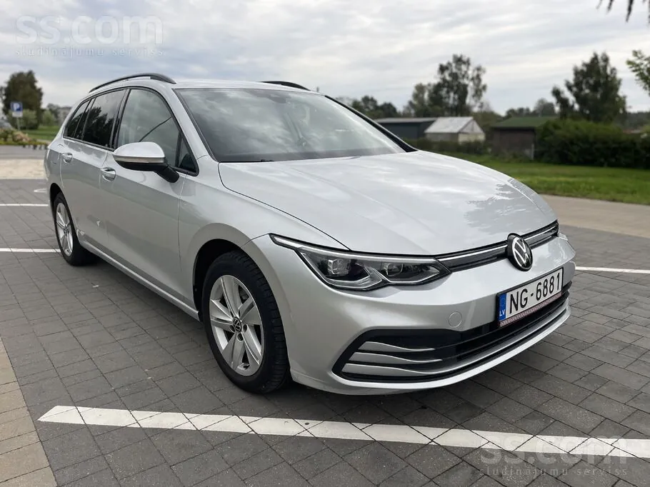 Volkswagen Golf 2022 photo 2