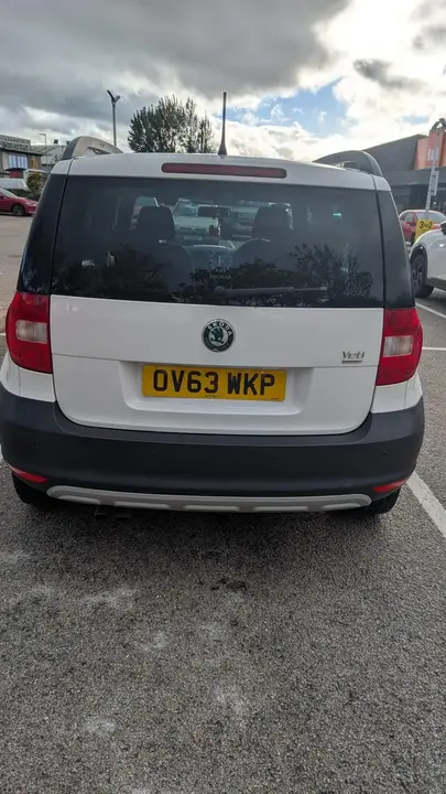 Skoda Yeti 2013 photo 3