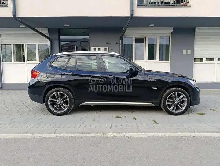 BMW X1 2011 photo 2