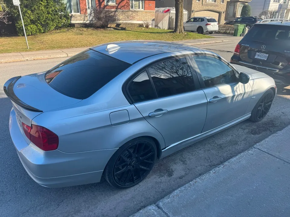 BMW 3Series 2009 photo 5
