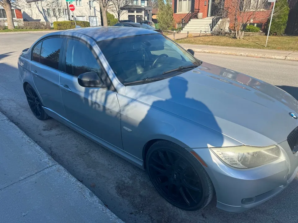 BMW 3Series 2009 photo 2