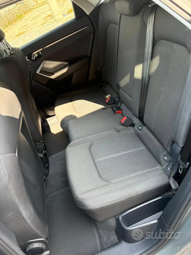 Audi Q3 2022 photo 2
