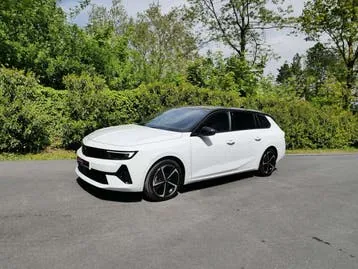 Opel Astra 2024 photo 2