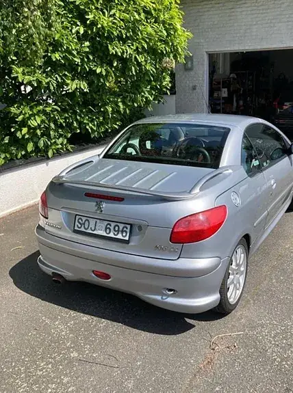 Peugeot 206 Cc 2001 photo 2