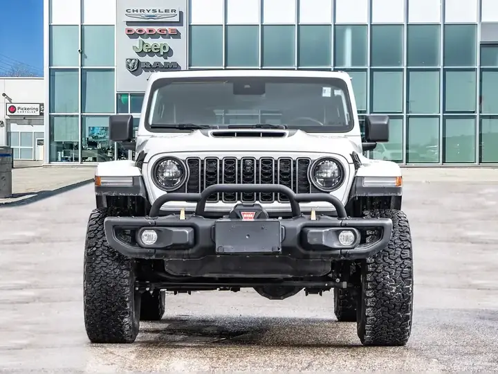Jeep Wrangler 2024 photo 2