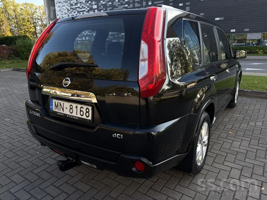 Nissan X-Trail 2011 photo 2