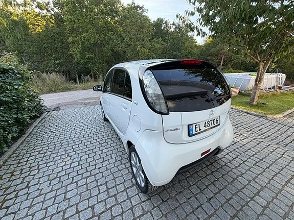 Citroen C-Zero 2011 photo 4