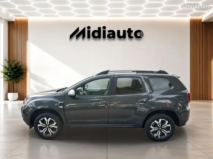 Dacia Duster 2022 photo 2
