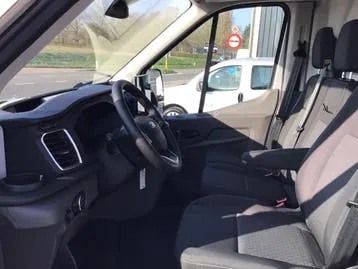 Ford Transit 2023 photo 3