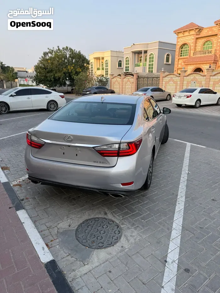 Lexus Es 2016 photo 4