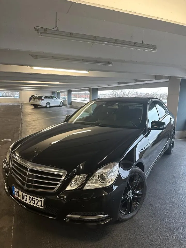 Mercedes-Benz E 220
