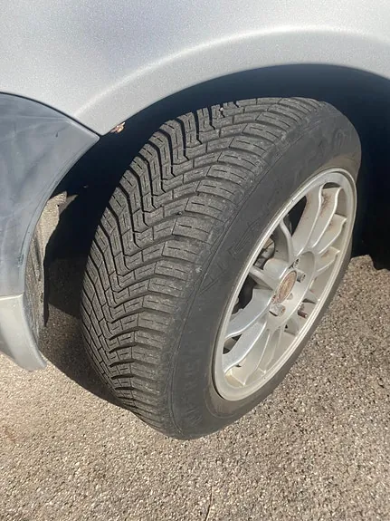 Toyota Yaris 2000 photo 3