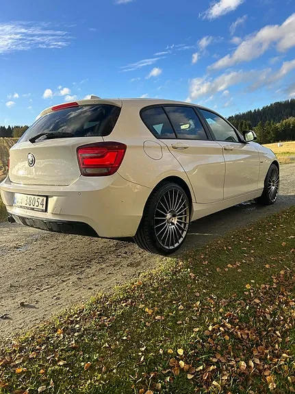 BMW 116D 2011 photo 5