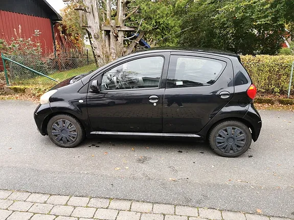 Toyota Aygo 2008 photo 2