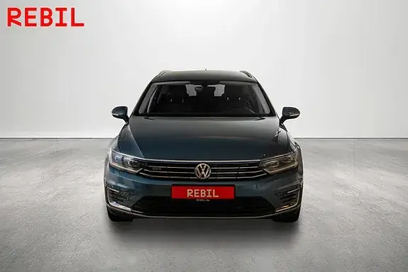 Volkswagen Passat 2018 photo 3