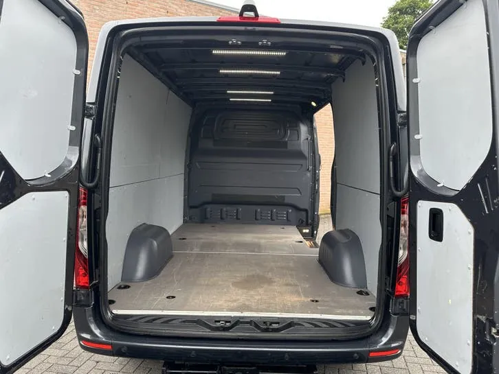 Mercedes-Benz Sprinter 2021 photo 3