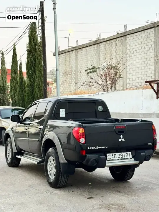 Mitsubishi L200 2015 photo 2