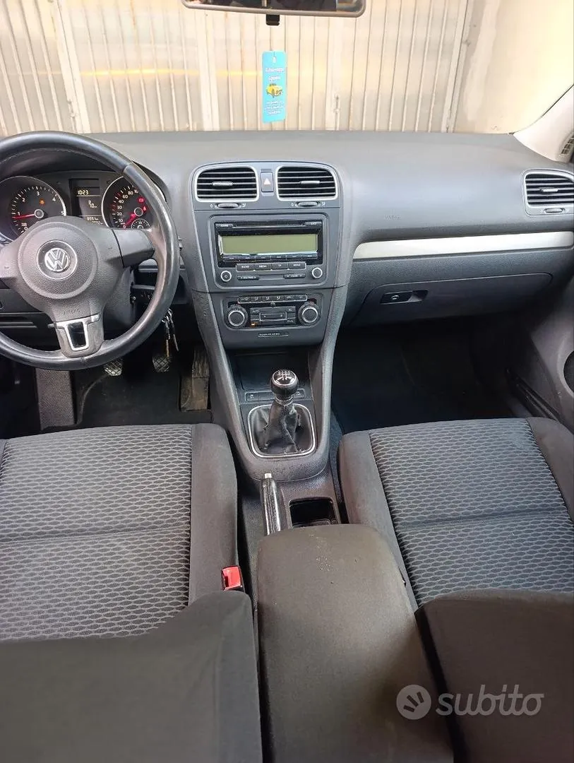 Volkswagen Golf 2009 photo 3