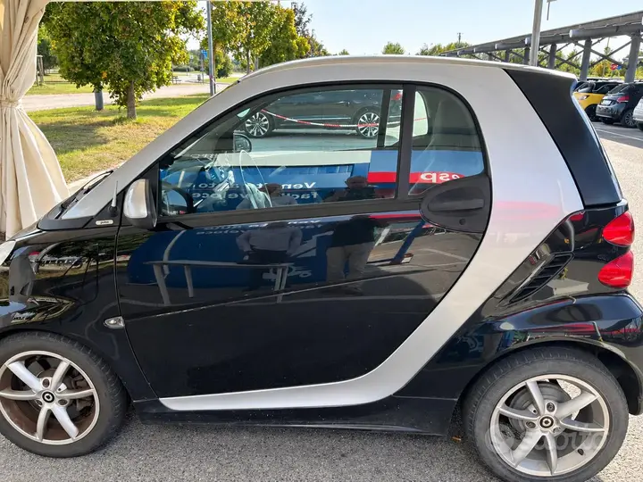 Smart Fortwo 2012 photo 3