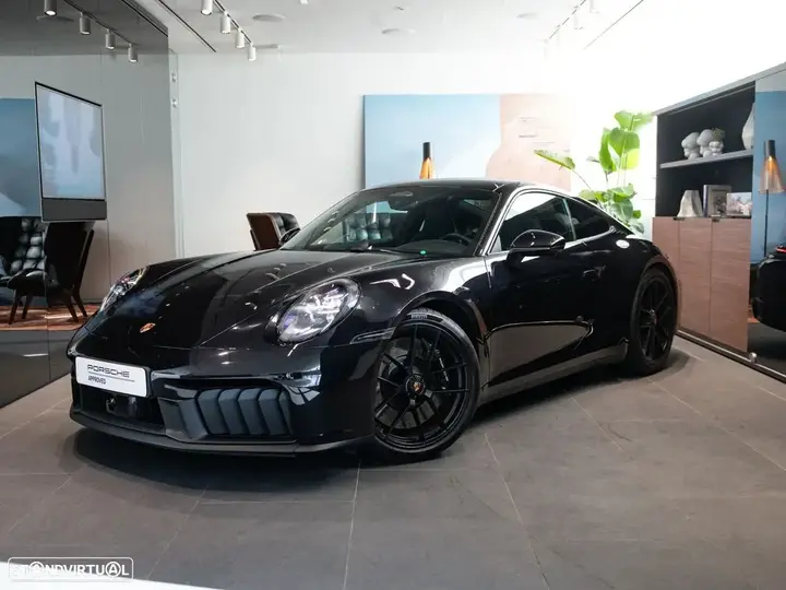 Porsche 911 (992)