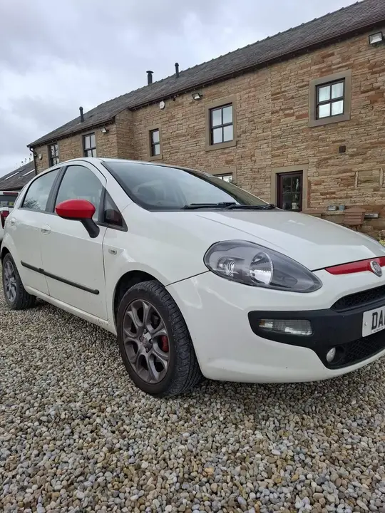 Fiat Punto Evo 2011 photo 4