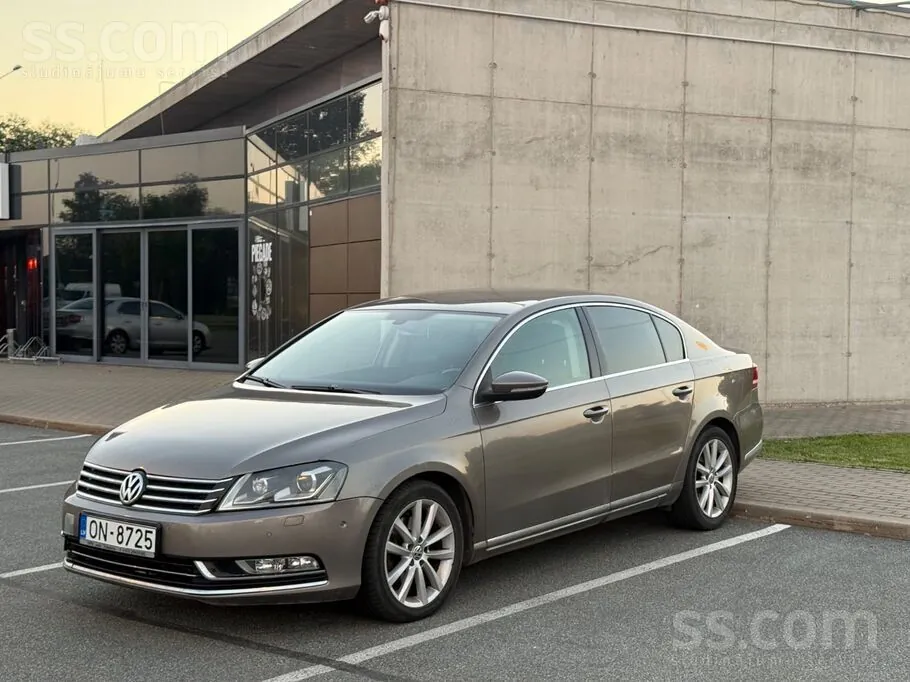 Volkswagen Passat B7 2011 photo 4