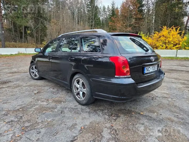 Toyota Avensis 2003 photo 4