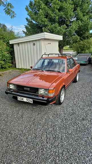 Toyota Carina