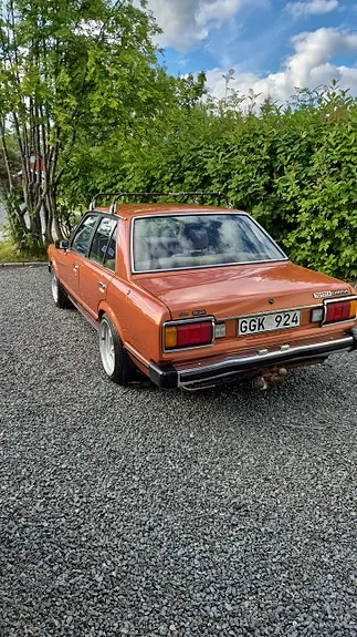 Toyota Carina 1981 photo 2