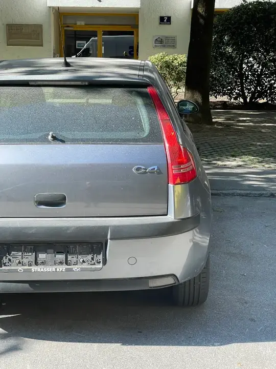 Citroen C4 2009 photo 3