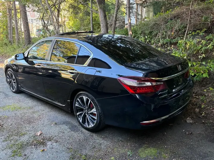 Honda Accord 2017 photo 5