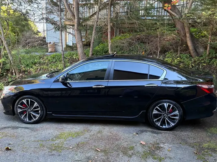 Honda Accord 2017 photo 3