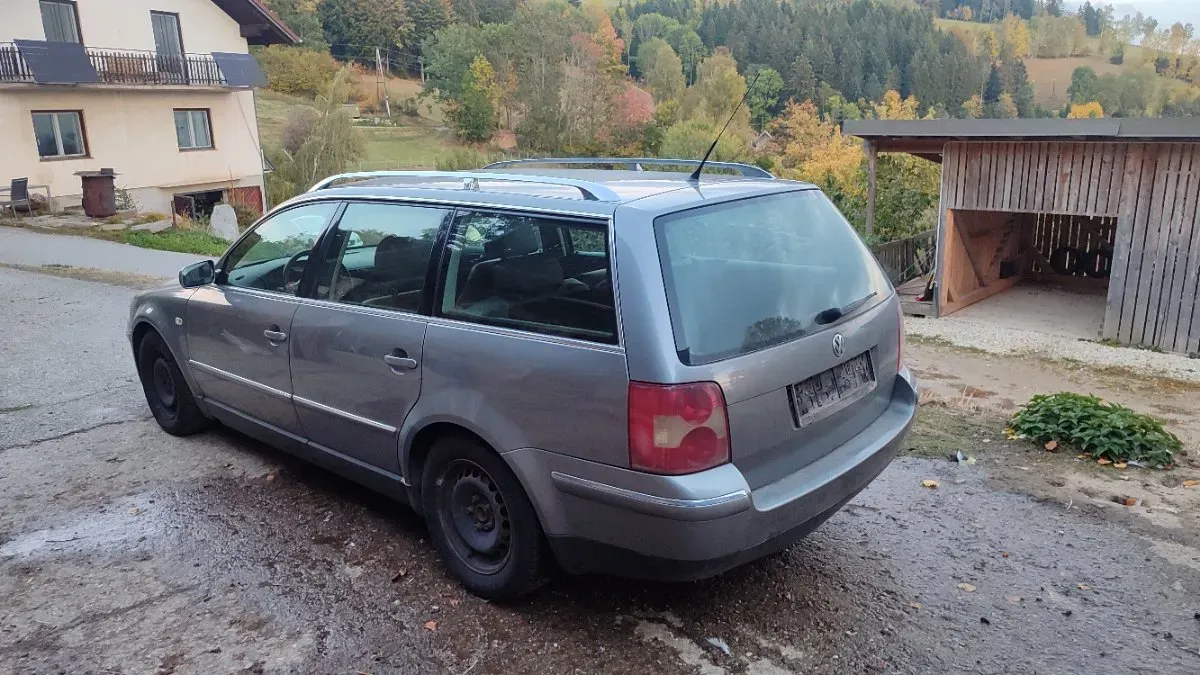 Volkswagen Passat 2002 photo 2