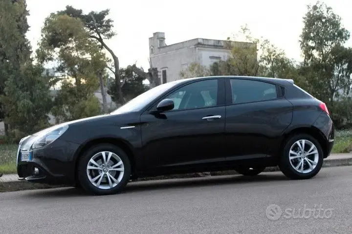 Alfa Romeo Giulietta 2015 photo 4