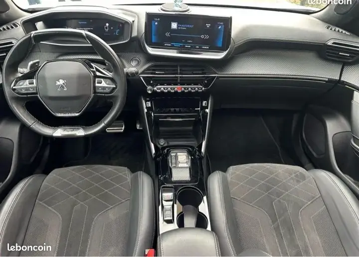 Peugeot 2008 2022 photo 2