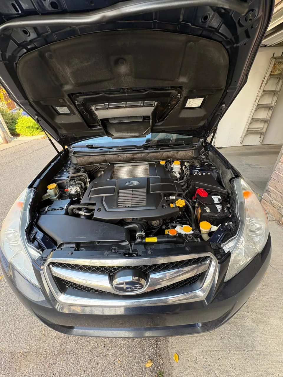 Subaru Legacy 2012 photo 2