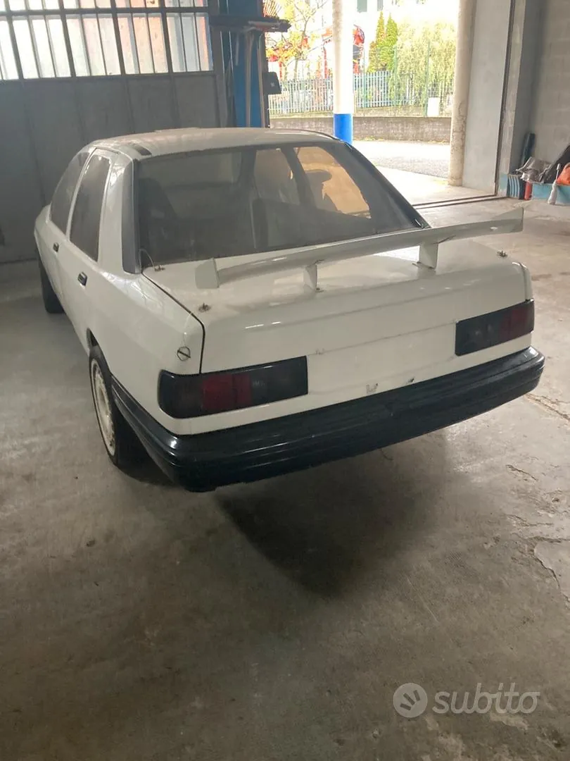 Ford Sierra 1990 photo 4