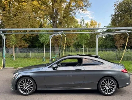 Mercedes-Benz C-Class 2018 photo 2