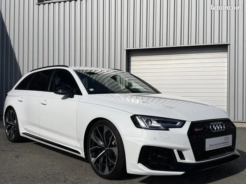 Audi Rs4 2018 photo 3