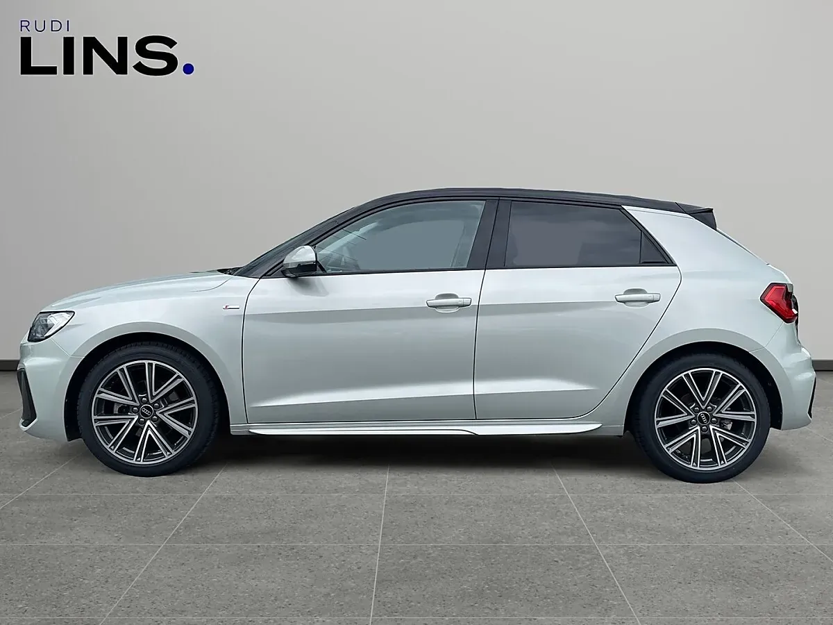 Audi A1 2025 photo 2