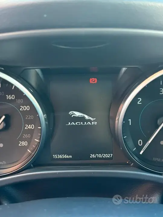 Jaguar F-Pace 2017 photo 5