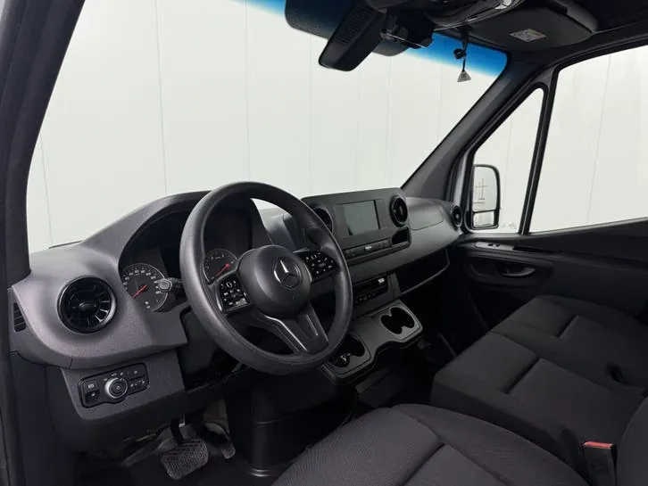 Mercedes-Benz Sprinter 2022 photo 3
