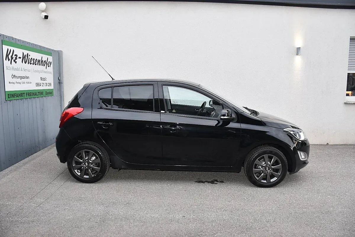 Hyundai I20 2015 photo 3