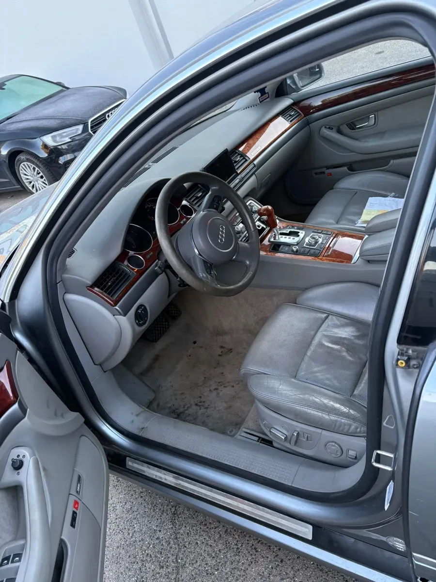 Audi A8 2003 photo 3