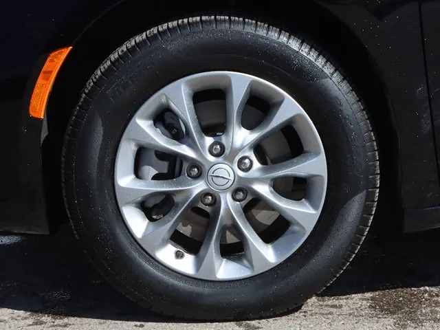 Chrysler Pacifica 2025 photo 4