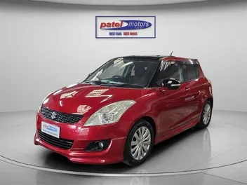 Suzuki Swift 2011 photo 2