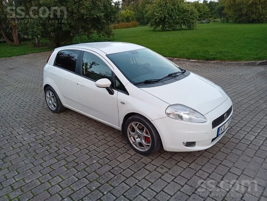 Fiat Punto 2008 photo 2