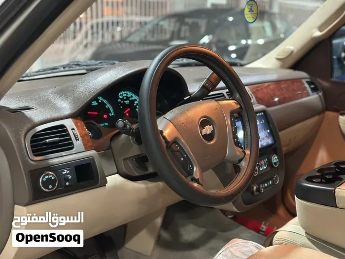 Chevrolet Tahoe 2013 photo 2
