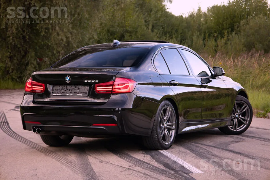 BMW 330E 2016 photo 4