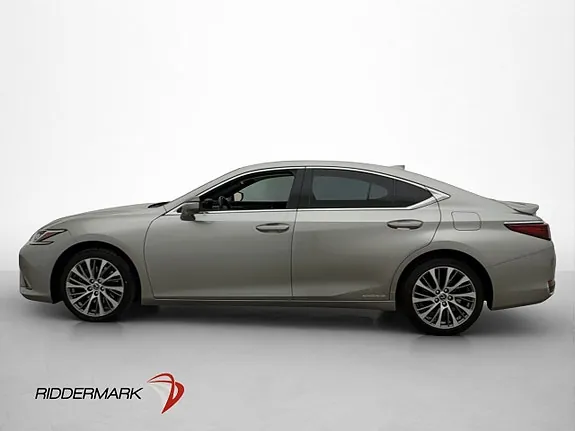 Lexus Es300H 2019 photo 4